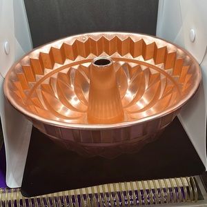 VINTAGE COPPER JELLO MOLD OR WALL DECO 9”x 3.5”